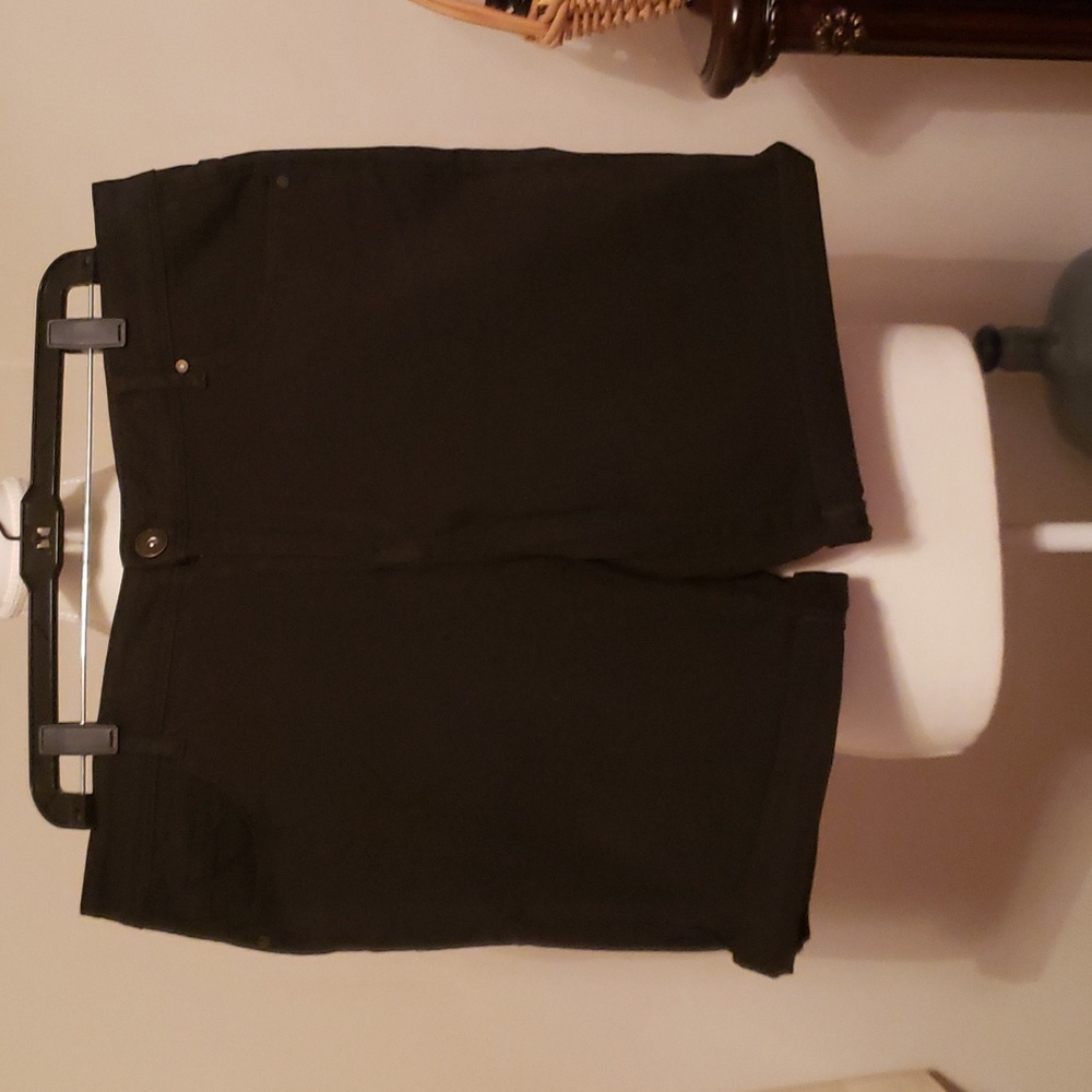 Loralette black denim shorts size 16